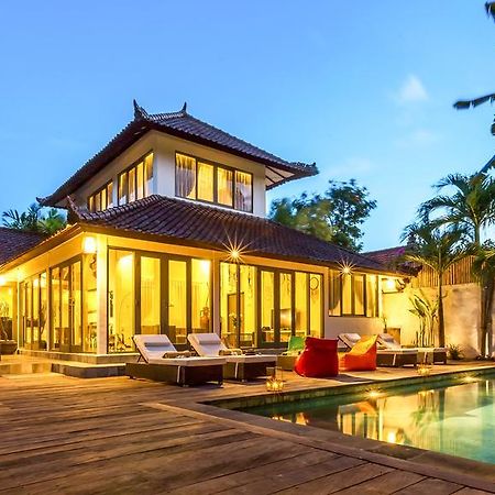 Luxury Villa Kudeta 300M Beach And Heart Of Seminyak Buitenkant foto