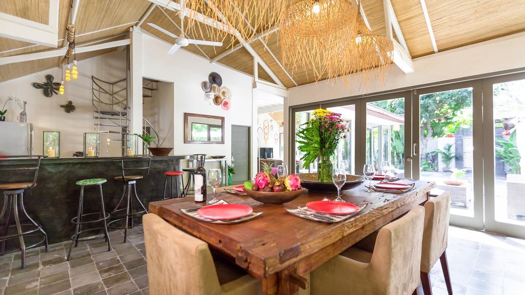 Luxury Villa Kudeta 300M Beach And Heart Of Seminyak Buitenkant foto